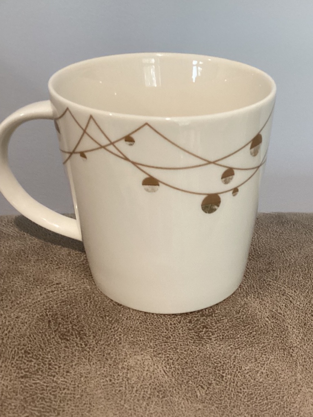 Vintage Starbucks Holiday string of gold lights mug 2012